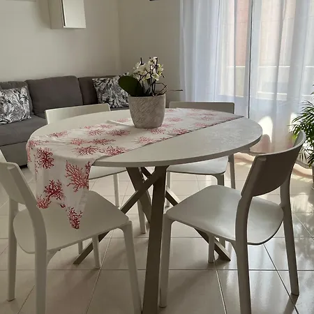 Fiocco's Home, Two-room In The Center Of Quartu Apartmán *